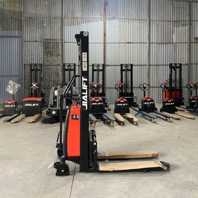 Xe nâng điện bán tự động 1,5 Tấn SPN1530